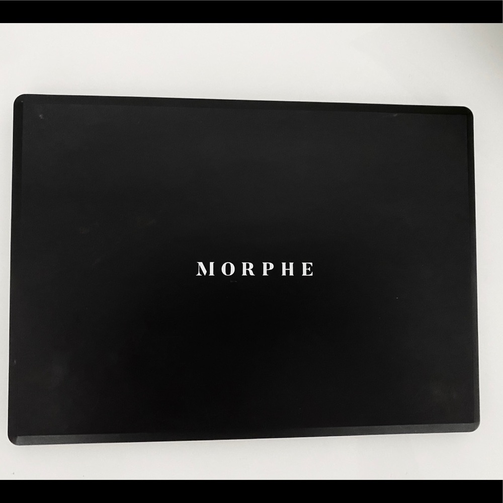 Morphe eyeshadow palette